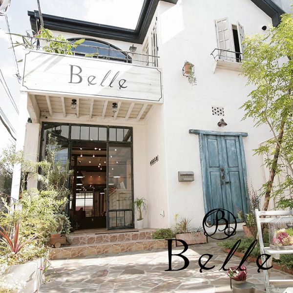 belle_151123-600x600.jpg