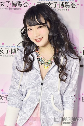 「Popteen」ゆらゆら、腹筋1000回ダイエット　筋トレメニュー、悩みを明かす（C）モデルプレス