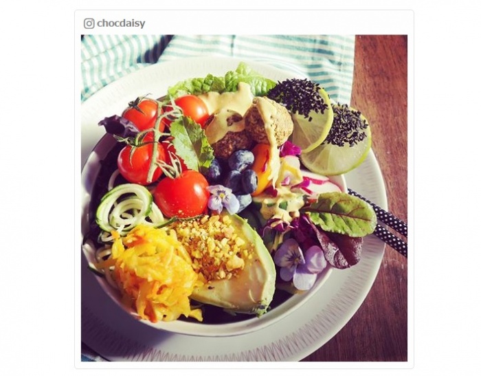 ブッダボウル/chocdaisyさんInstagramより