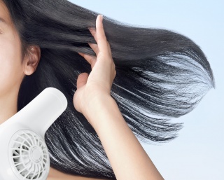 ハンドブローでみるみる毛先までそろう