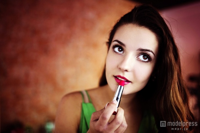 「抜け感」メイクには引き算が対せうt（hoto by Halfpoint／Fotolia）