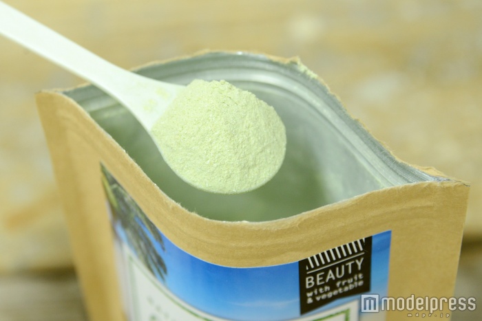 胃の中で水分を含み膨らむので、満腹感が感じられる