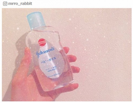 「ベビーオイル」を使い倒し！赤ちゃん肌になれる活用術／mrro_rabbitさんinstagraより
