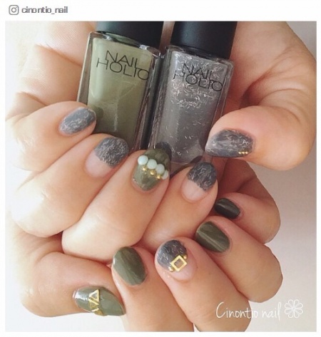 「NAIL HOLIC」の新作が話題！トレンドのファーをネイルにON／cinontio_nailさんinstagramより