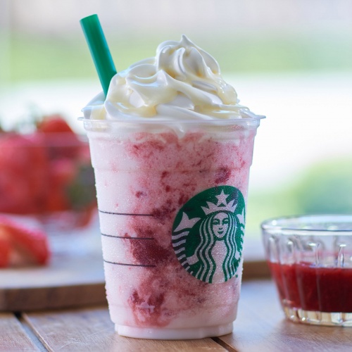 ストロベリー＆ホワイト チョコレート フラペチーノ（R）／画像提供：スターバックス