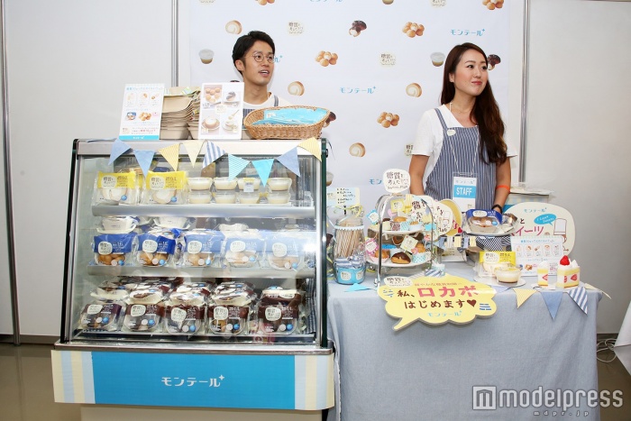 まるでケーキ屋のようなブース（C）モデルプレス