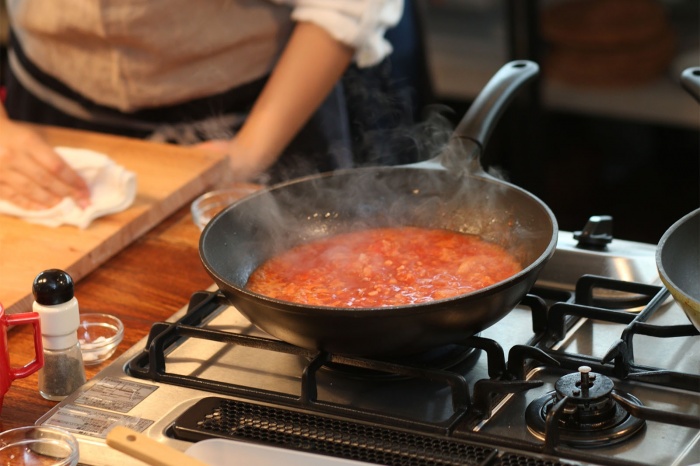 家でも短時間で作れる魚介のラグソースのレシピを伝授