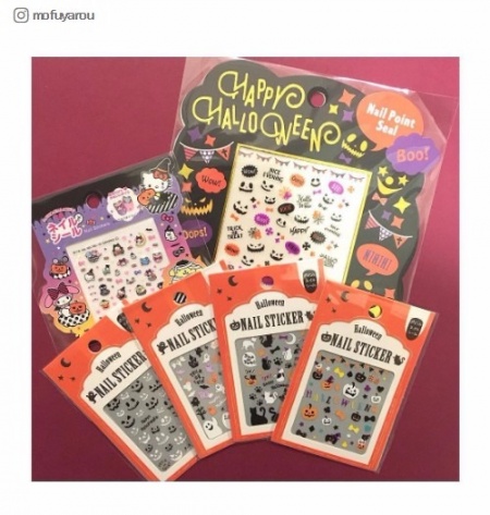 ハロウィンネイルシールが100円ショップで大豊作！キャンドゥ・セリア・ダイソーをチェック／mofuyarouさんinstagramより