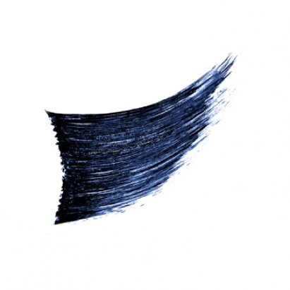 絶妙な色味の「ネイビーブラック」は「モテマスカラ2016」だけ！