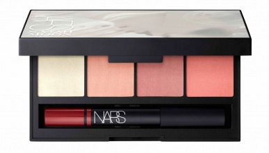リカーリングデアー チーク＆リップパレット（NARSデパートカウンター限定）／画像提供：NARS