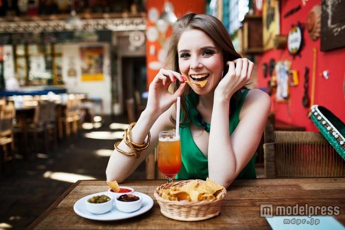 日々の一工夫で食事量を制限せずともスタイルキープは叶う／Photo by danielmviero.com