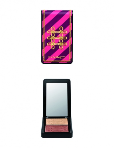 ナットクラッカー スウィート コッパー　フェイス コンパクト／画像提供：M・A・C