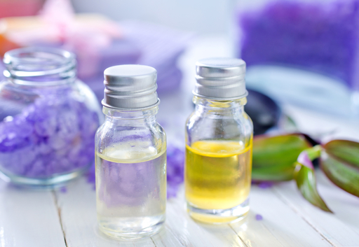 瓶にオイルが入ってる写真