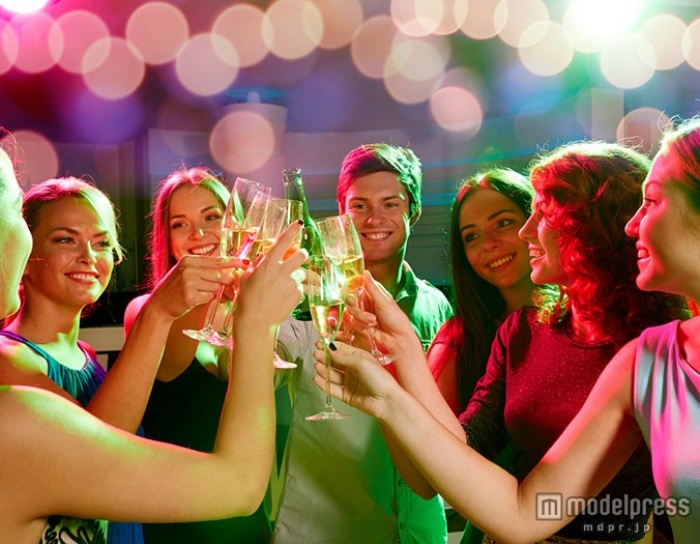 合コンが苦手な女性に伝えたい“合コンの魅力”5選（Photo by Syda Productions／shutterstock）