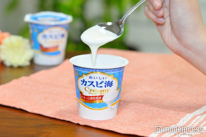 濃密食感がクセになる「おいしいカスピ海ヨーグルトCreamy」(C)モデルプレス