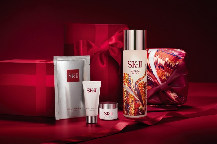 SK-II 「フェイシャル トリートメント エッセンス レッド リミテッド エディション コフレ」／22,000円（税抜）