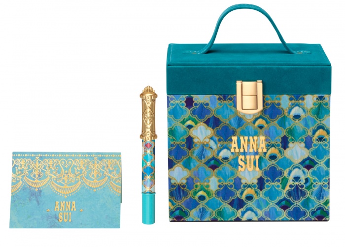 限定品「ホリデー コフレ セット」／4,000円（税込）／画像提供：ANNA SUI