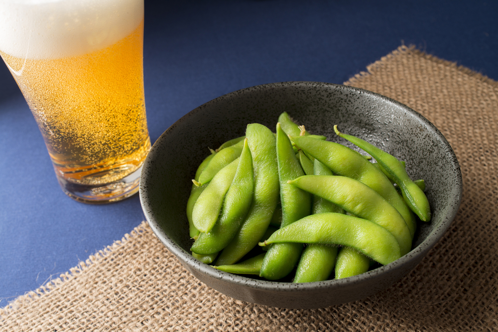 Edamame ( green soybeans )
