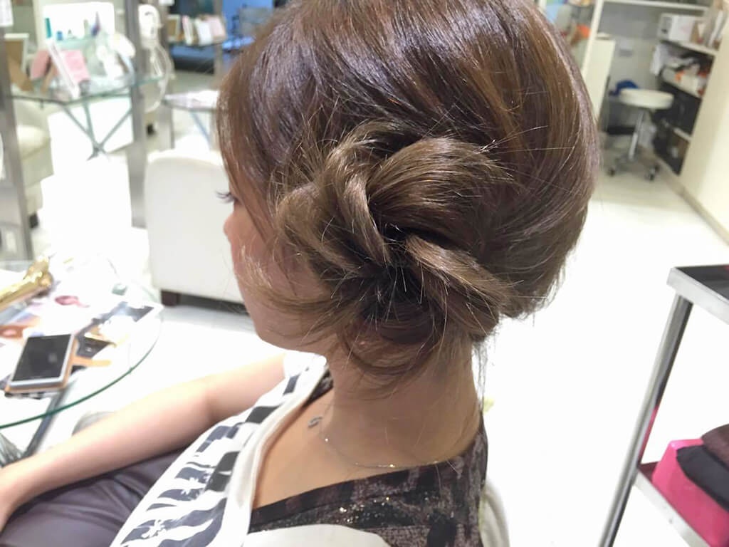 逆リンパでサイドお団子アレンジの手順7