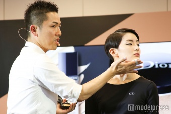 (C)モデルプレス