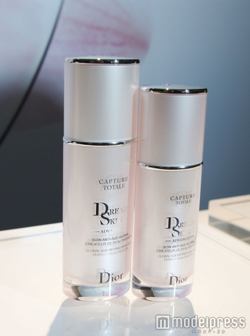 (C)モデルプレス