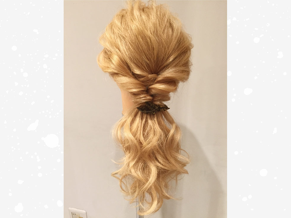 帽子をかぶる紅葉シーズンにオススメのアレンジをご紹介♪