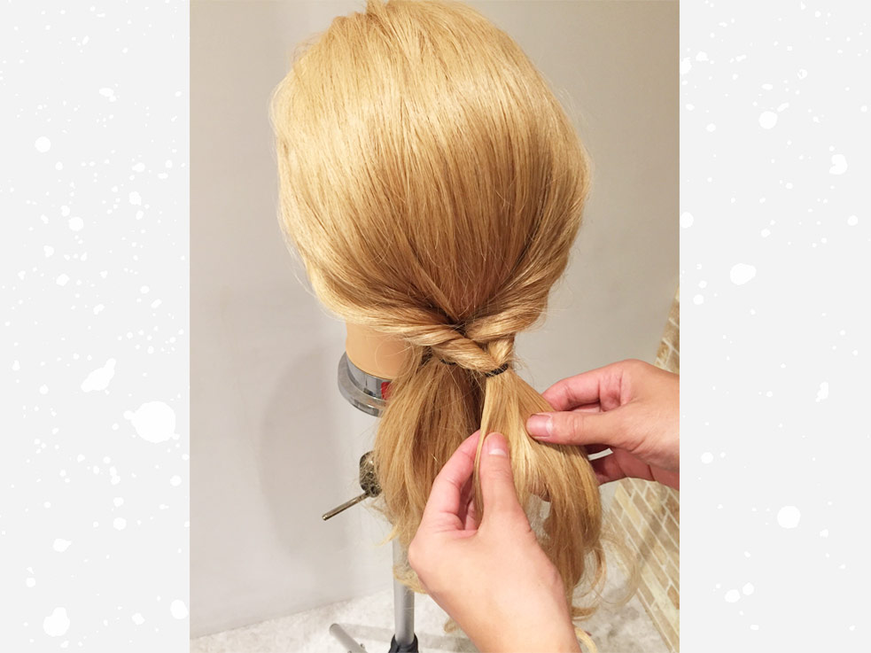 くるりんぱで作れる、簡単ローポニテールアレンジ