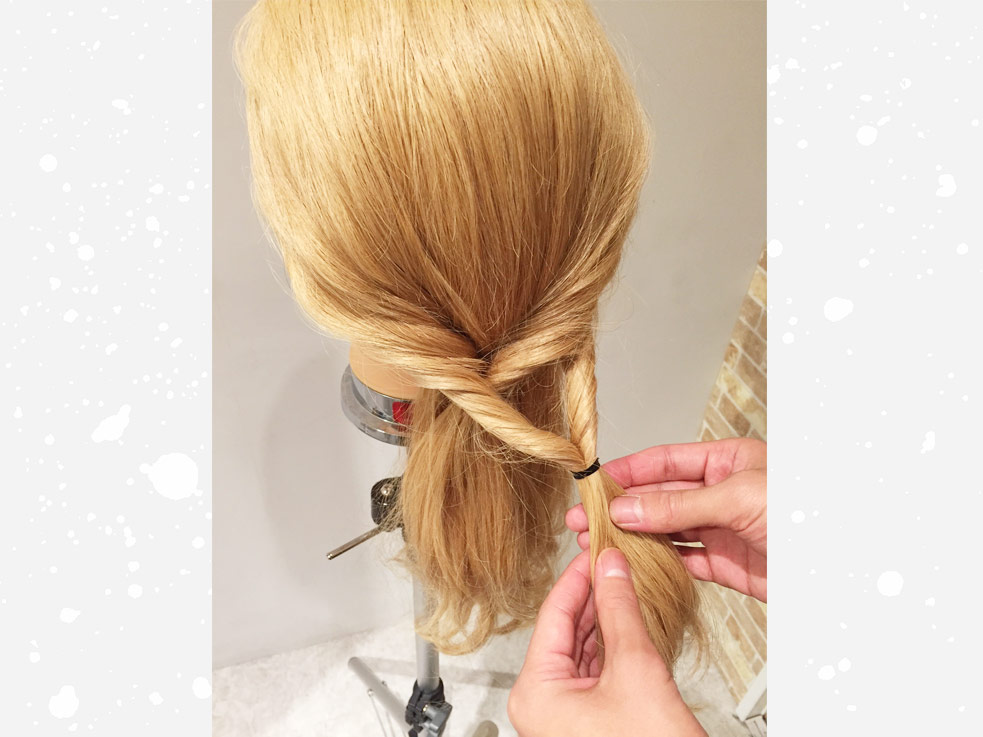 くるりんぱで作れる、簡単ローポニテールアレンジ