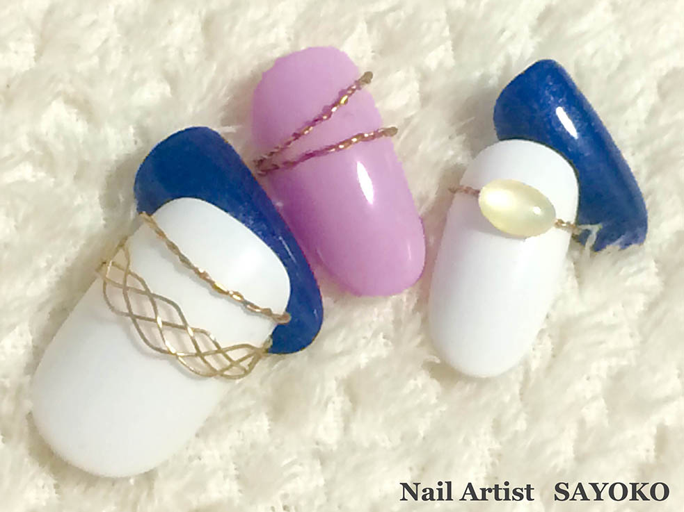 ワイヤータイプのチョーカー風の大人向けネイル