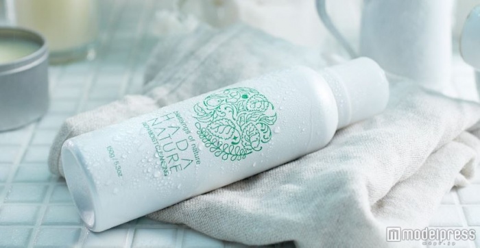 潤いのあるハリを与えてくれる「リッチモイストクレンジング」