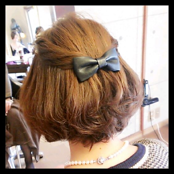 ショートヘアでもできちゃう!忙しい朝でもOKなねじねじヘアアレンジ