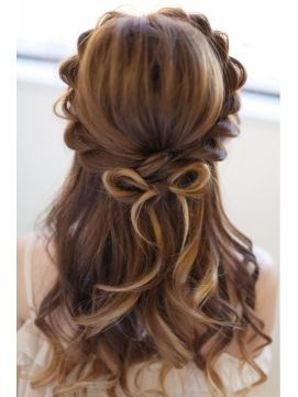 可愛すぎないのに愛らしい♡編み込みアレンジで純粋無垢な私を演出♪