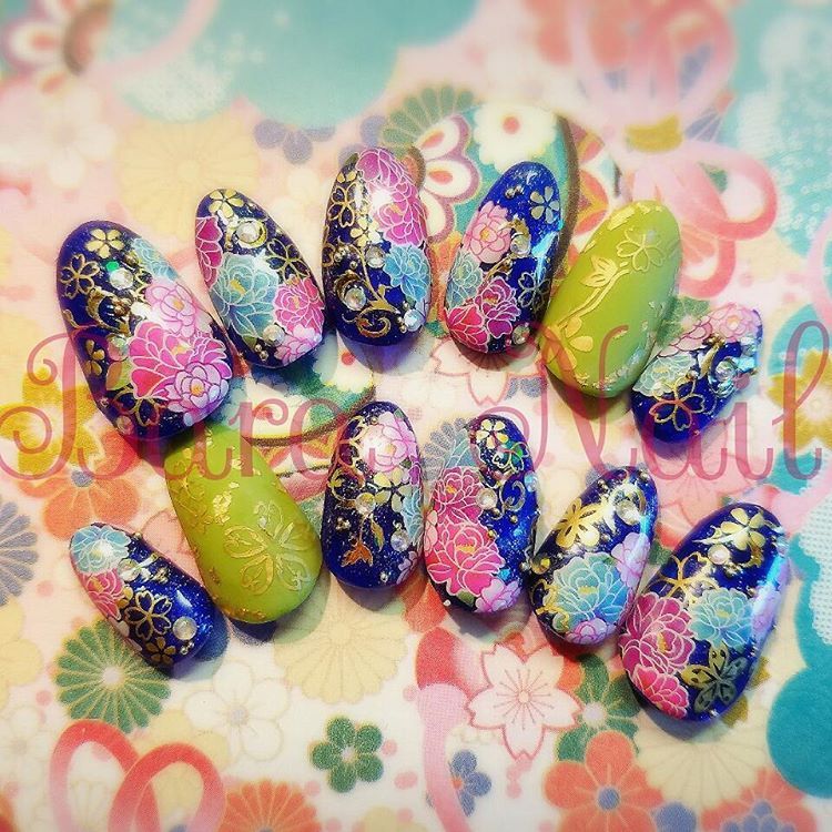 こっくりカラーがとってもキュート♪今年の冬はレトロネイル♡_image1