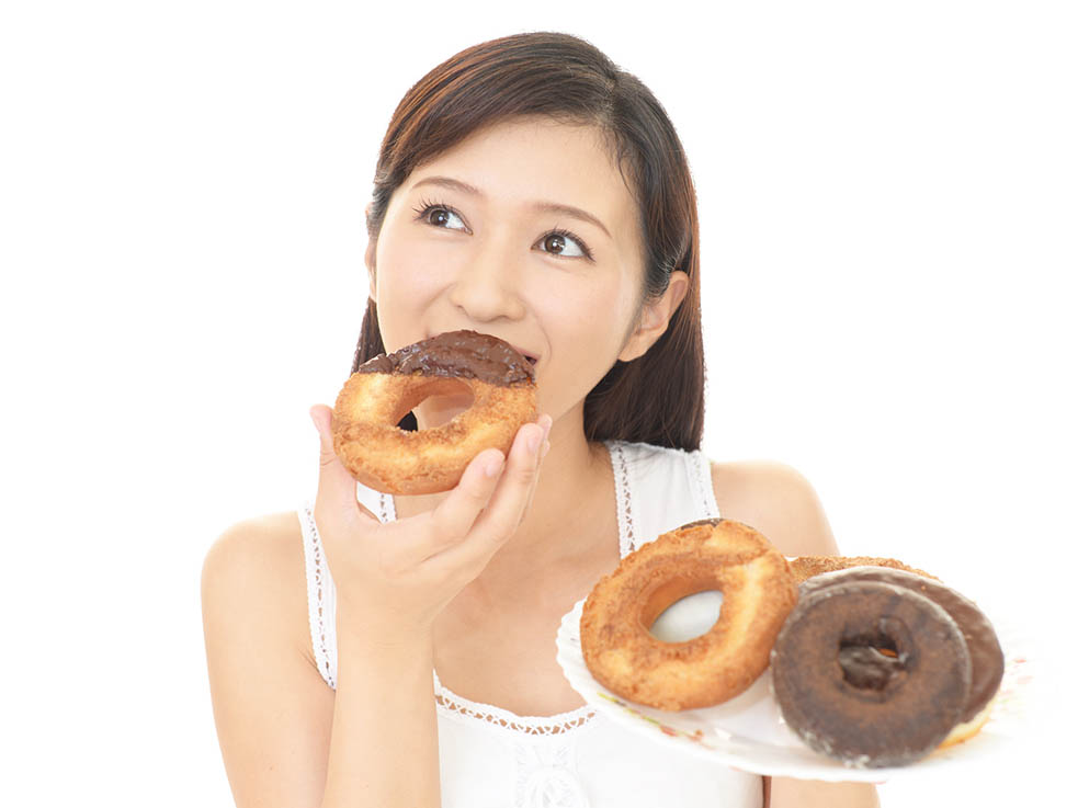 食べてる時は夜中だろうが、罪悪感を持たずに食べる!