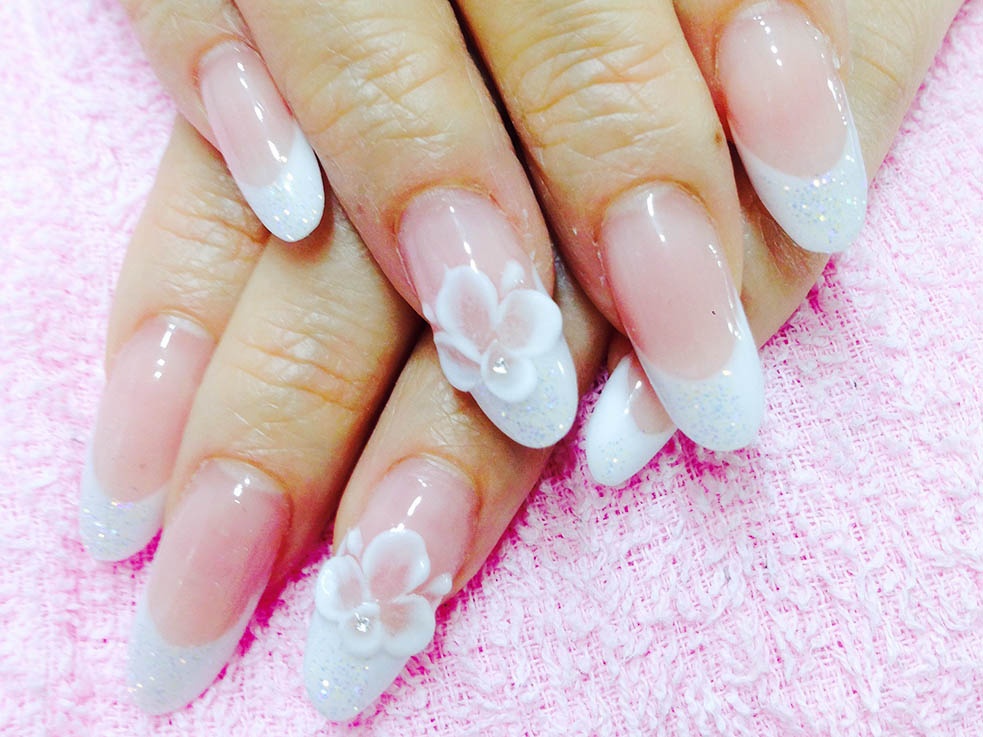 ネイルチップや、パラフィンパックを使ったハンドケアもオススメ♪