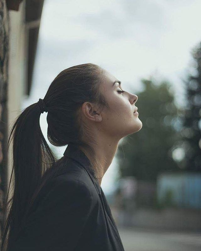 子供っぽいなんて言わせない！マフラーにも似合う大人女子向けのポニーテールアレンジ♪_image5