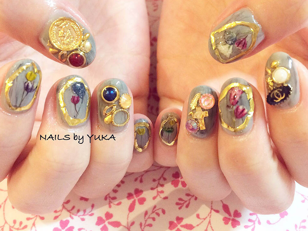 寒いシーズンは、ネイルを華やかにしましょう！