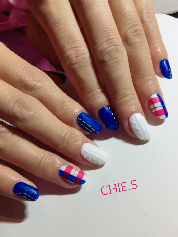 指先に季節感を！秋を感じられるセルフネイルのやり方_image2