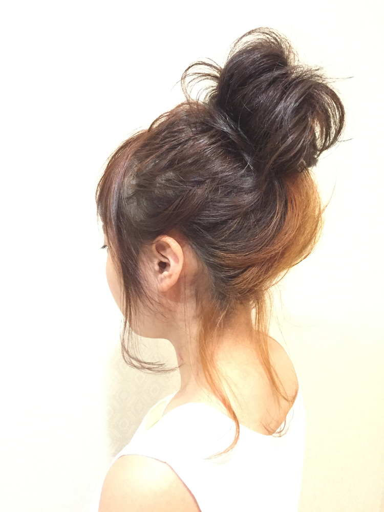 保存版！簡単可愛いルーズさが魅力のお団子ヘア集めました♡_image2