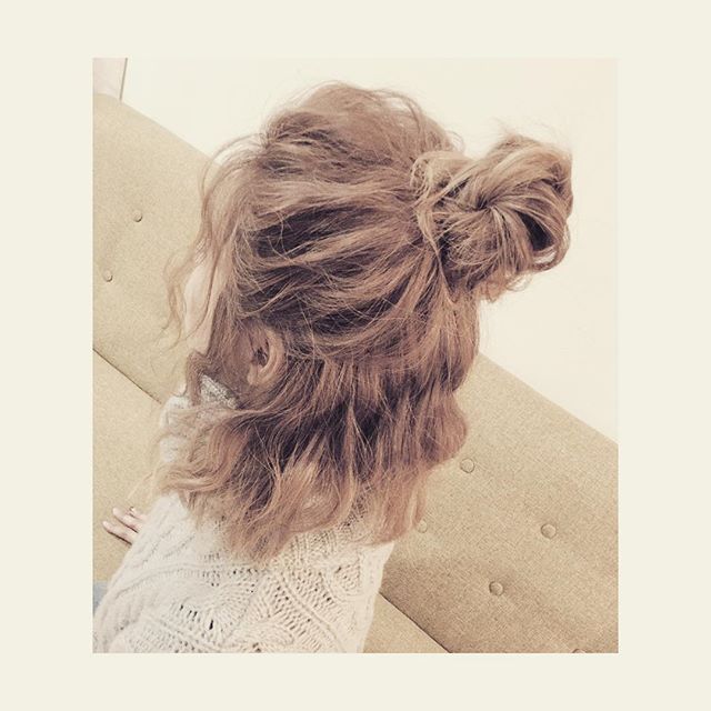 保存版！簡単可愛いルーズさが魅力のお団子ヘア集めました♡_image4