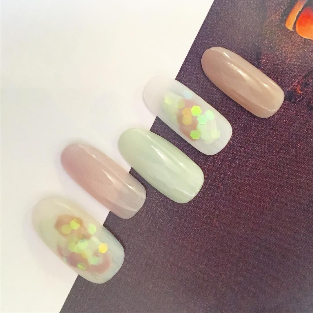 できる大人女子は指先から魅せる♡大人っぽさを醸し出すネイルデザイン_image1