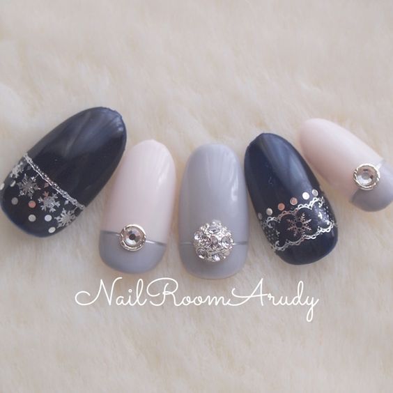 パーティーにもデートにも♡冬におすすめのジェルネイルデザイン集_image9