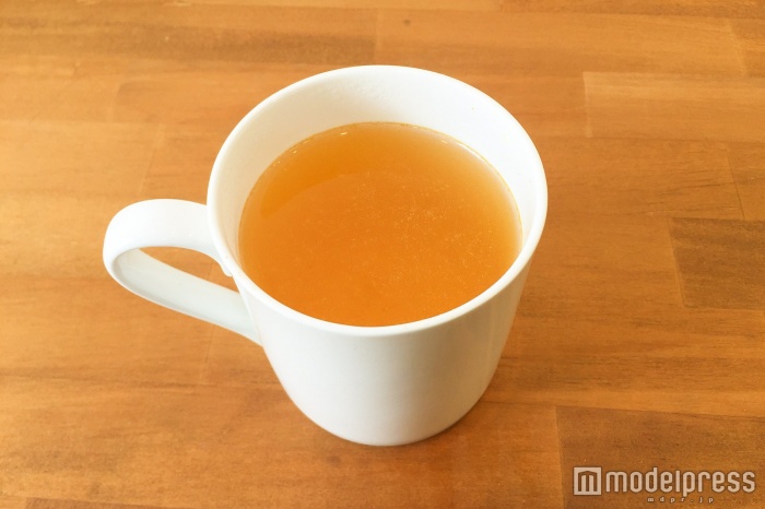 スパイス白湯で1週間チャレンジ（C）モデルプレス