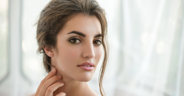 美肌も目指せる!しわの改善が期待できる「ピーリング」の効果