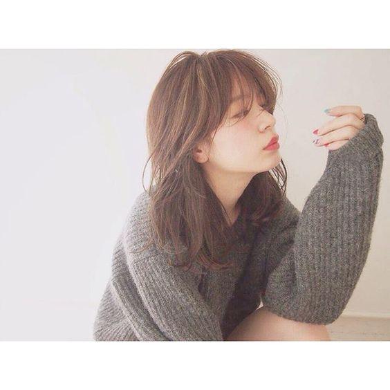 冬に向けて重めスタイルがおすすめ♪無造作感が可愛いナチュラルなセミロングヘア特集♡