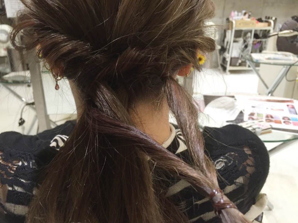 秘儀!クルネジギュ～でできちゃう超こなれ感なオシャレポニテ♪