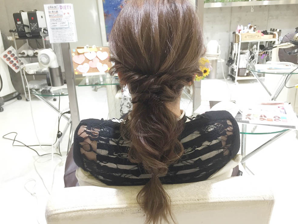 秘儀!クルネジギュ～でできちゃう超こなれ感なオシャレポニテ♪