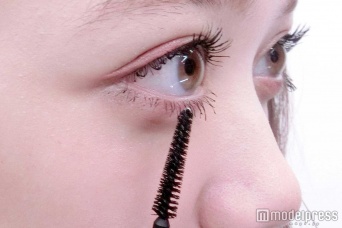 下まつ毛もしっかり!/モデル:小澤しぇいん