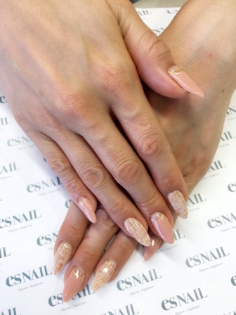 「いい子だな」って思われちう!優等生ネイル(画像提供:esNAIL)