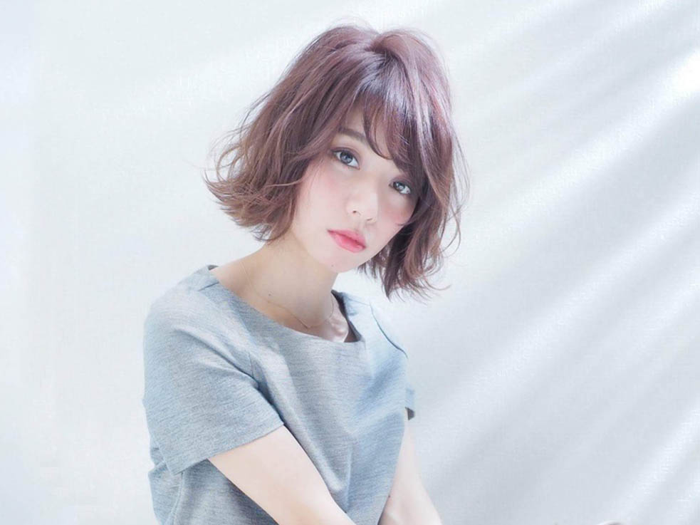 ハネ感+ちょっぴりウェーブのボブスタイルはここがポイント♪